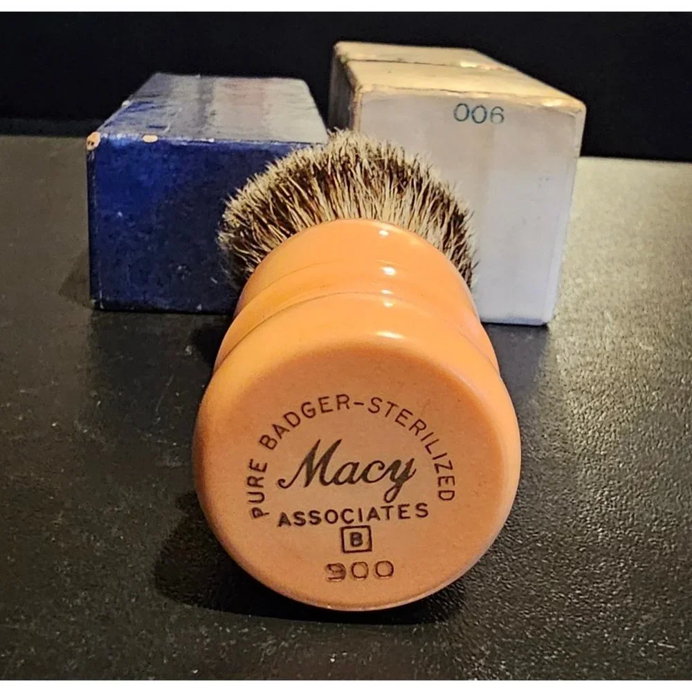 Vintage Shaving Tools: Shaving Brush and‎ Straight Razor